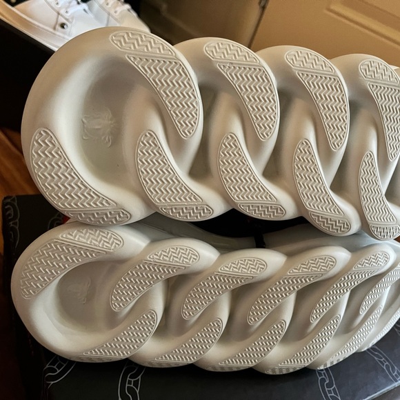 Versace chain reaction sneaker size 44 - Picture 6 of 6